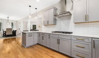 52 Pine Swamp Rd, Cumberland, RI 02864