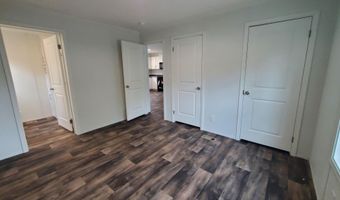 70 Shepherd Dr, Bangor, ME 04401