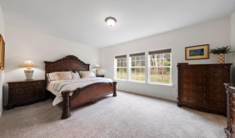 21 AURORA Cir, Barnegat, NJ 08005