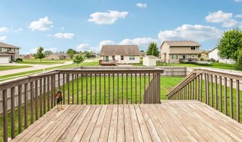 302 31st St SW, Altoona, IA 50009