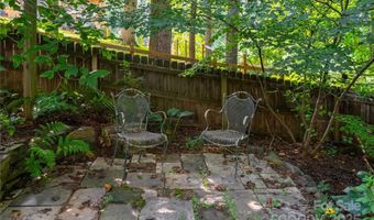132 Warren Haynes Dr, Asheville, NC 28806