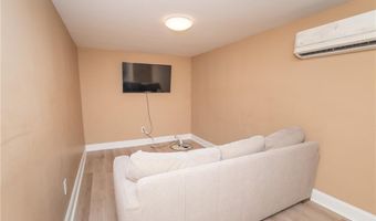 2 Ash Ln, North Providence, RI 02911