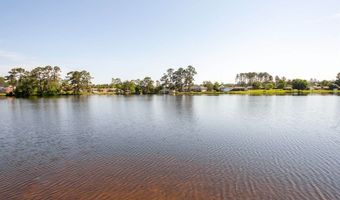 220 Lakeshore Dr, Alma, GA 31510