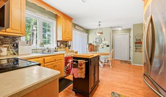 230 Sunnydale Ave, Bristol, CT 06010