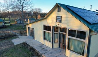 9372 State Highway PP, Ava, MO 65608