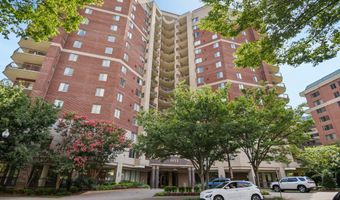 901 N MONROE St 1013, Arlington, VA 22201