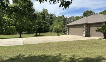 602 Curry Ave, Ava, MO 65608