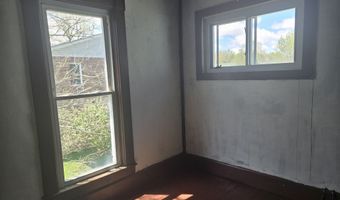 111 N Poplar St, Amboy, IN 46911