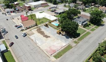 140 E 10th St, Baxter Springs, KS 66713