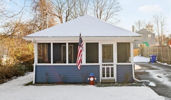 126 Narrows Rd, Bristol, RI 02809