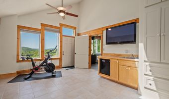 151 Brock Hill Rd, Bridgewater, NH 03222