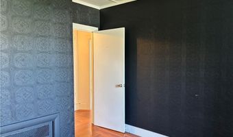 5 Ellwood Pl, Newport, RI 02840