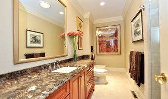 2 Schuyler Ln 2, Bloomfield, CT 06002