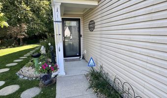 7327 Oak Knoll Dr, Indianapolis, IN 46217