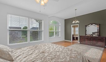 2324 Tracy Ln, Algonquin, IL 60102