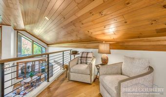 30 Crestview Ln, Banner Elk, NC 28604