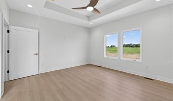 422 NE Lakota Dr, Adrian, MO 64720
