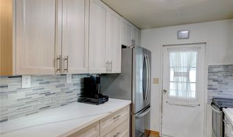 904 Thrush Cir, Barefoot Bay, FL 32976
