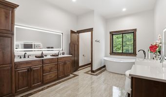 216 Mara Mdws, Athol, ID 83801