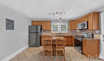 1323 Carolyn Dr, Charlotte, NC 28205