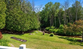 142 County Rd S, Algoma, WI 54201