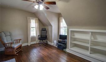 2430 Maxey St, Alton, IL 62002