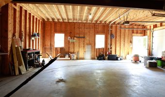 671 Essex St, Bangor, ME 04401