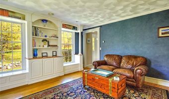 235 Holly Hills Ln, North Kingstown, RI 02874