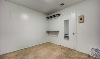 112 Oak St, Arkoma, OK 74901