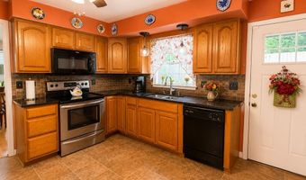 76 Holbrook Dr, Banner, KY 41603