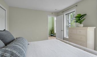 212 Oak Hill Rd, Barrington, NH 03825