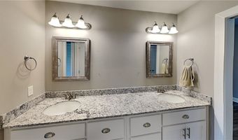1101 Flat Rock St, Bentonville, AR 72713