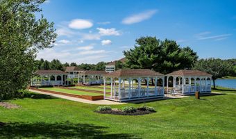 6 Swan Lake Ct, Barnegat, NJ 08005