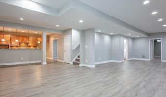 20262 KIAWAH ISLAND Dr, Ashburn, VA 20147
