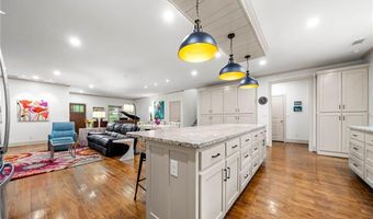 916 Stratford Rd, Avondale Estates, GA 30002