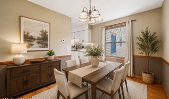 33 Bay Path Way 33, Branford, CT 06405