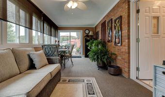 9333 Oak Hill Dr, Ashland, KY 41102