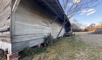 104 CHESTNUT St, Abbeville, SC 29620