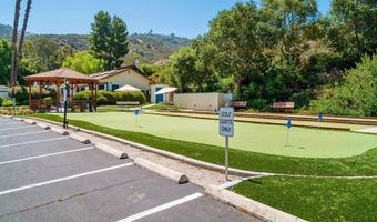 8975 Lawrence Welk 2, Escondido, CA 92026