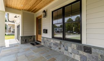 9512 FOREST Rd, Bethesda, MD 20814