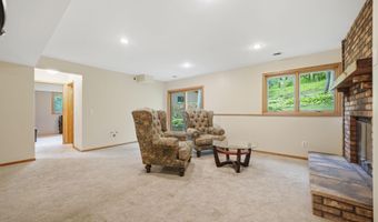 12568 Everest Ct E, Apple Valley, MN 55124