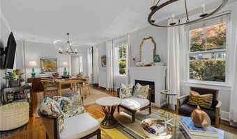 30 Bull St, Newport, RI 02840