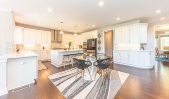 2376 Westbrooke Cir S, Ann Arbor, MI 48105
