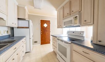 2300 Hilltop Dr, Albany, GA 31707