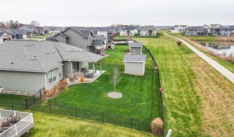 705 35th St SW, Altoona, IA 50009