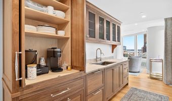 10 Rowes Wharf Ph4, Boston, MA 02110