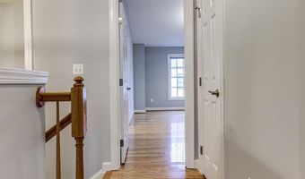 953 HARRISON Cir, Alexandria, VA 22304