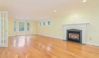 58 Dolphin Ave, Jamestown, RI 02835