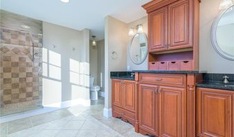 30 Bonnet View Dr, Jamestown, RI 02835