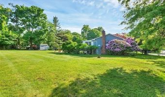 5 Van Gogh Ln, Airmont, NY 10901
